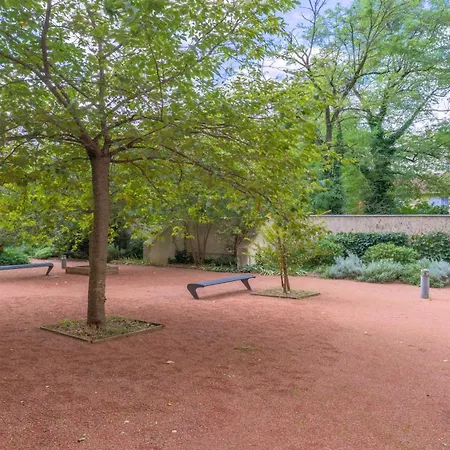 Cosy Avec Terrasse Et Parking Prive Gratuit, Ideal Pour Explorer Lyon *